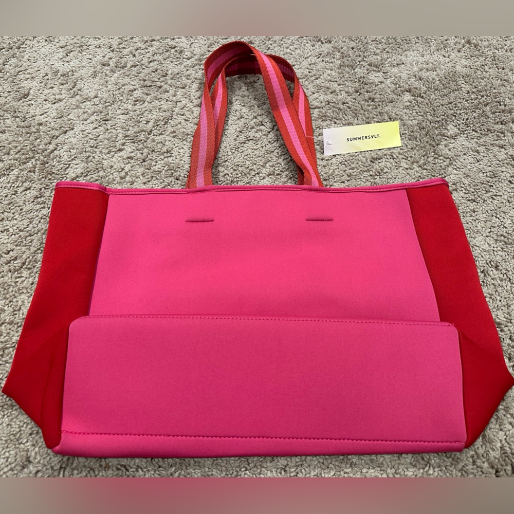 NEW! SUMMERSALT neoprene beach tote/handbag pink/red new with tags